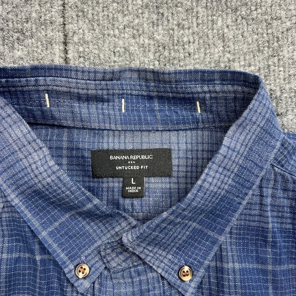 Banana Republic Mens Large Untucked Fit Blue Plaid Long Sleeve Button Down Shirt